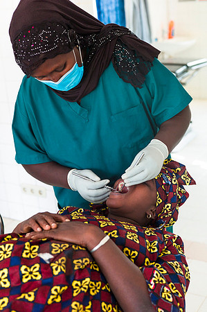 Jahaly Health Centre. Angelika Berndt photography