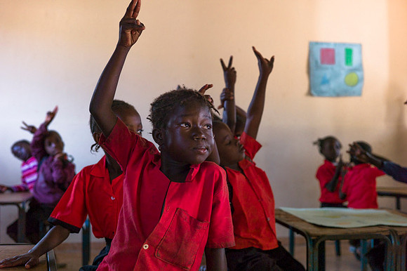 Life and medical aid in Buniadu, The Gambia, by Angelika Berndt photography.