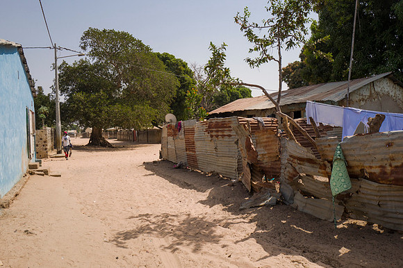 Life and medical aid in Buniadu, The Gambia, by Angelika Berndt photography.