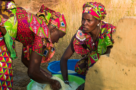 Life and medical aid in Buniadu, The Gambia, by Angelika Berndt photography.